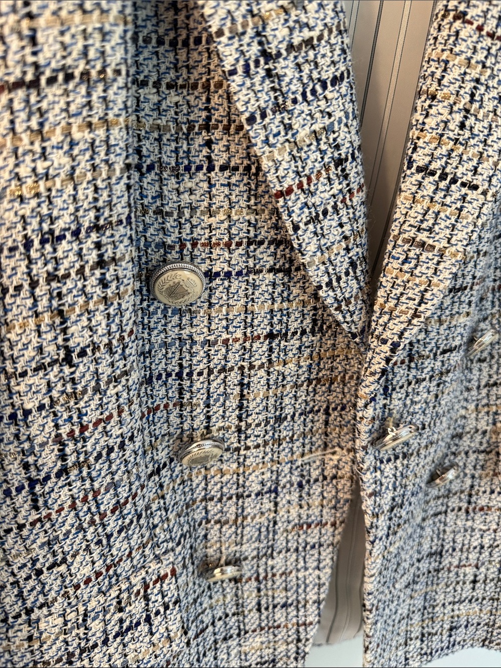 Veronica Beard Cream-Blend Tweed Double-Breasted Blazer - Picture 4 of 6